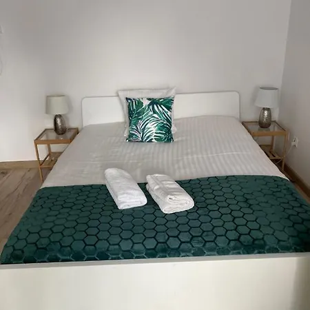 Blue Close To Old Town Апартаменти