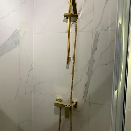 Blue Close To Old Town Apartamento *