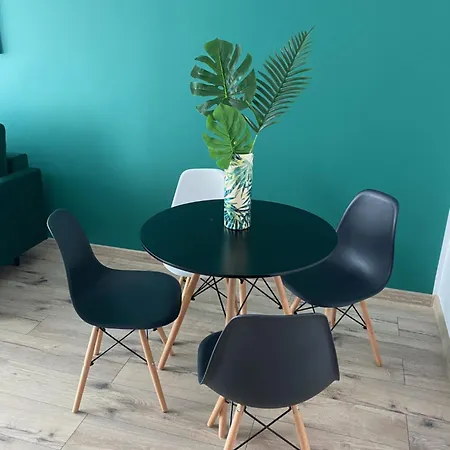 老城边蓝色公寓 * 比得哥什