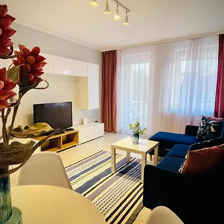 Blue Close To Old Town Апартаменти