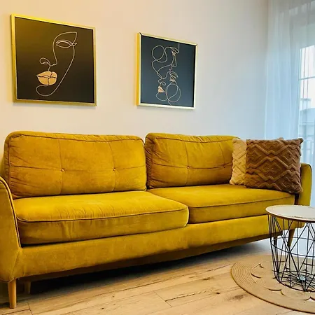 老城边蓝色公寓