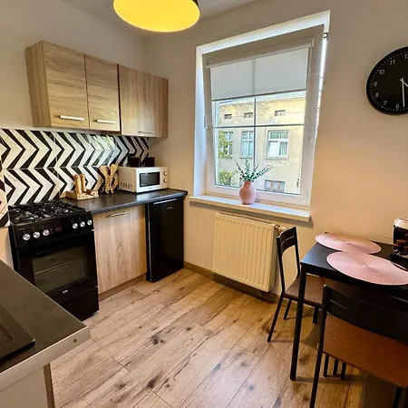 Apartment Blue Close To Old Town