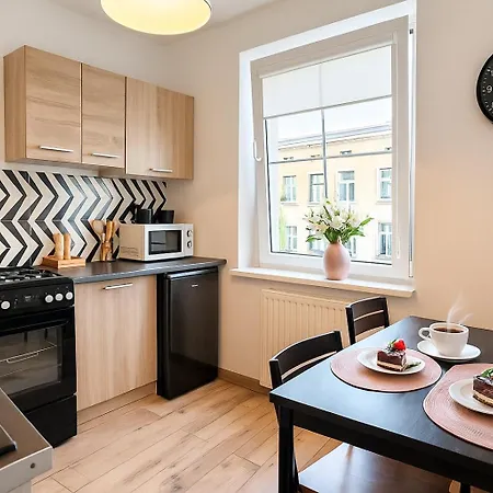 아파트 Blue Close To Old Town