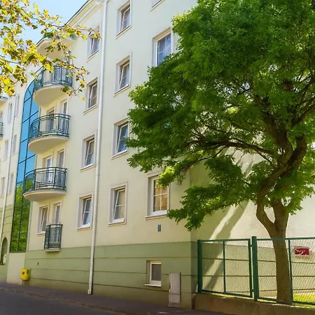 老城边蓝色公寓 比得哥什