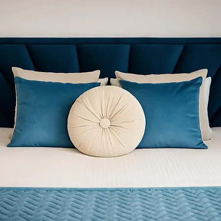 老城边蓝色公寓 * 比得哥什