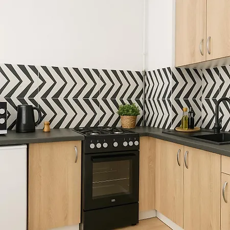 公寓 老城边蓝色公寓 *