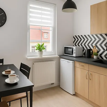 老城边蓝色公寓 * 比得哥什