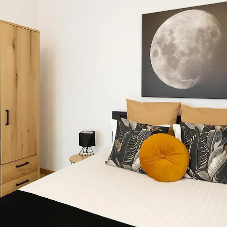 老城边蓝色公寓 比得哥什