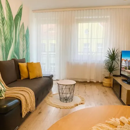 老城边蓝色公寓 * 比得哥什