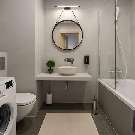 老城边蓝色公寓 *