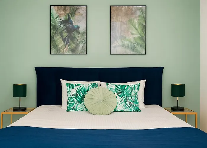 Blue Close To Old Town דירה